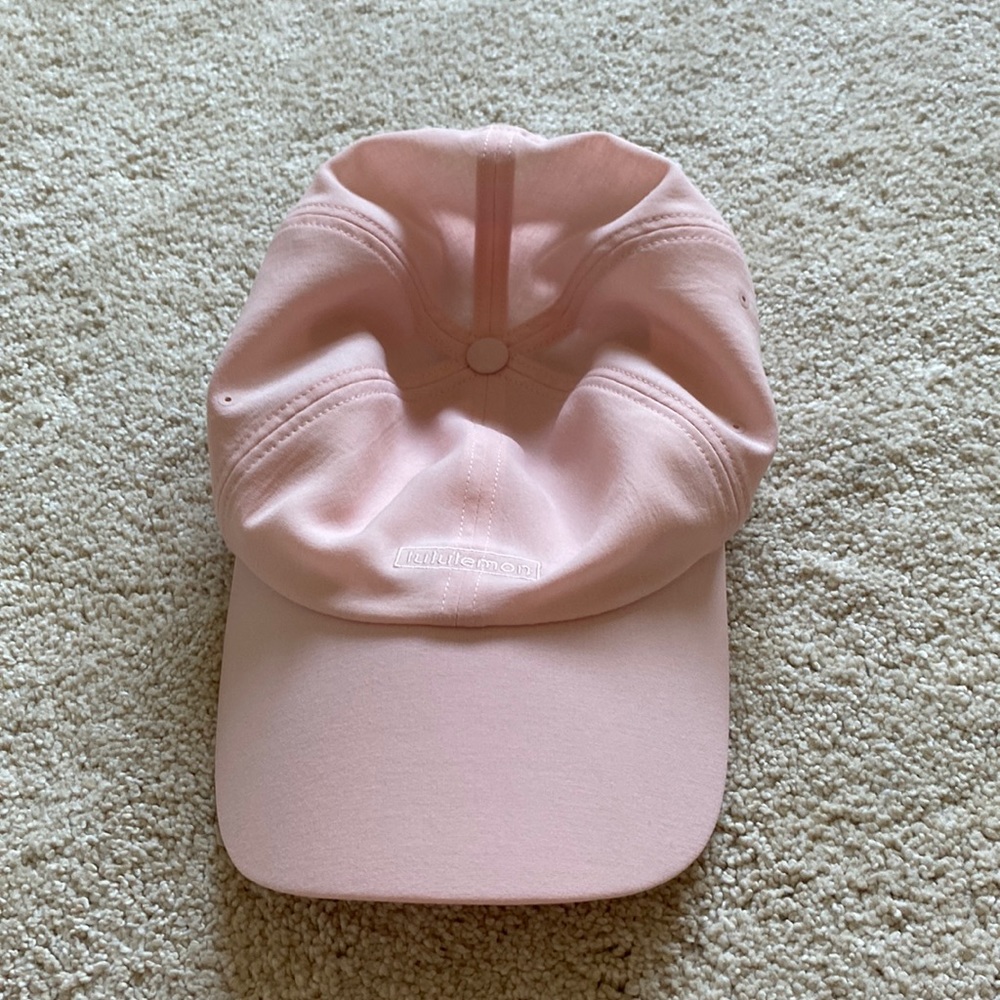 lululemon hat!!